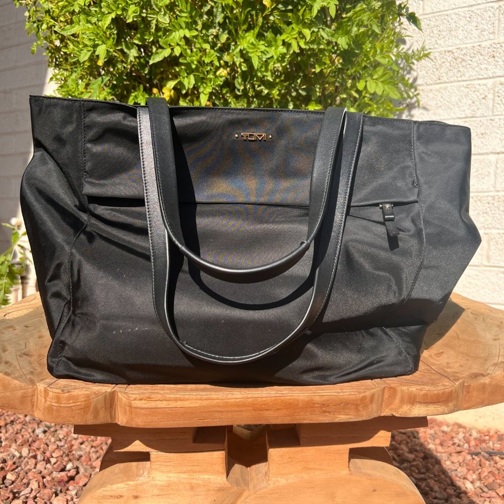 Tumi Voyageur Sheryl Business Tote Tumi